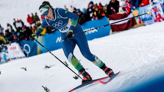 Eduarda Ribera descia a pista e um cachorro atravessou a linha de chegada, interferindo na cronometragem oficial - Divulgação / COB