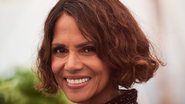 Halle Berry ganhou Oscar de Melhor Atriz em 2002, mas diz que o prêmio não ajudou sua carreira e que Hollywood era mais preconceituosa na época - Wikimedia Commons