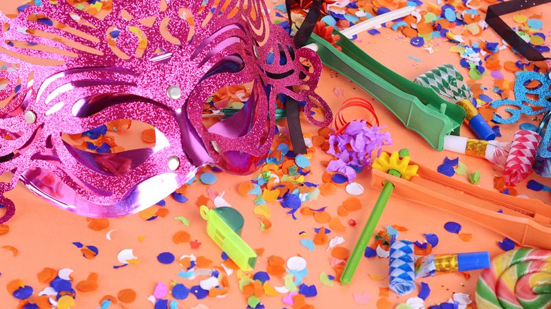 Carga tributária segue elevada e não apresentou oscilações significativas em relação ao ano anterior - Envato