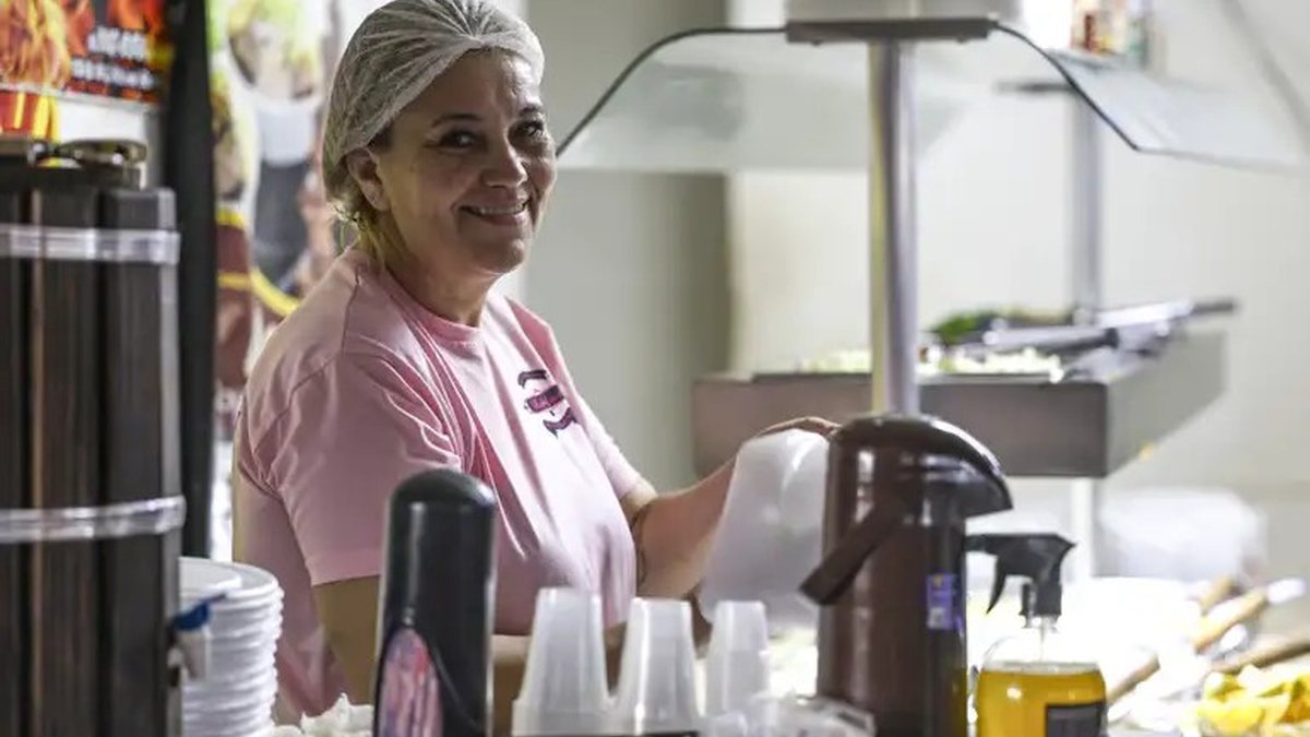 Fique atento à legislação do seu município quanto ao trabalho da doméstica durante o período de Carnaval - Marcelo Camargo/Agência Brasil