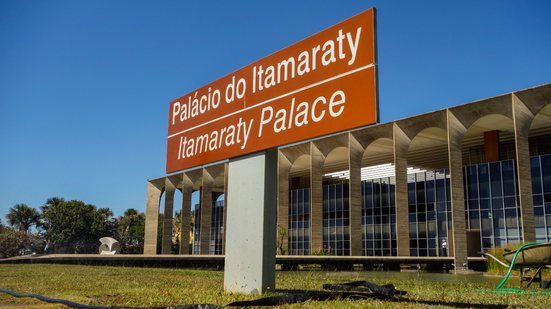 Ministério das Relações Exteriores tem mobilizado embaixadas e consulados do Brasil na região - Adobe Stock