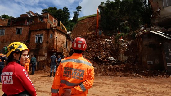 Buscas por criança desaparecida continuam no Jardim Burnier, em Juiz de Fora - Rovena Rosa/Agência Brasil
