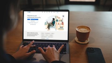 Plataforma ressalta a importância da autenticação em duas etapas e oferece orientações para os internautas - Adobe Stock