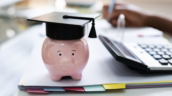 Alta refletiu sazonais nos preços do ensino formal, diz FGV - Adobe Stock