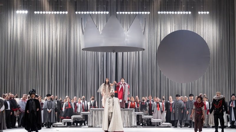 Os fãs do realismo fantástico devem se divertir com a narrativa, que conta a saga de um rei para curar a melancolia de seu filho - Foto: Rafael Salvador