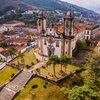 Igreja no Centro histórico de Ouro Preto em Minas Gerais - Adobe Stock