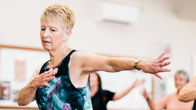 Pessoas 50+ podem ganhar mais força, equilíbrio e autonomia com treinos de apenas 20 minutos, desde que sejam frequentes e orientados - Pexels/ Wellness Gallery Catalyst Foundation