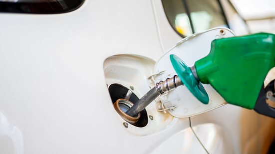 Gasolina subiu 1,38% em fevereiro, segundo o IGP-10 - Adobe Stock