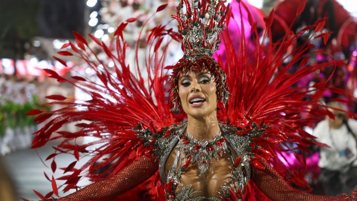 Salgueiro na apresentação de 2025. Este ano é a última a desfilar - Tomaz Silva / Agência Brasil