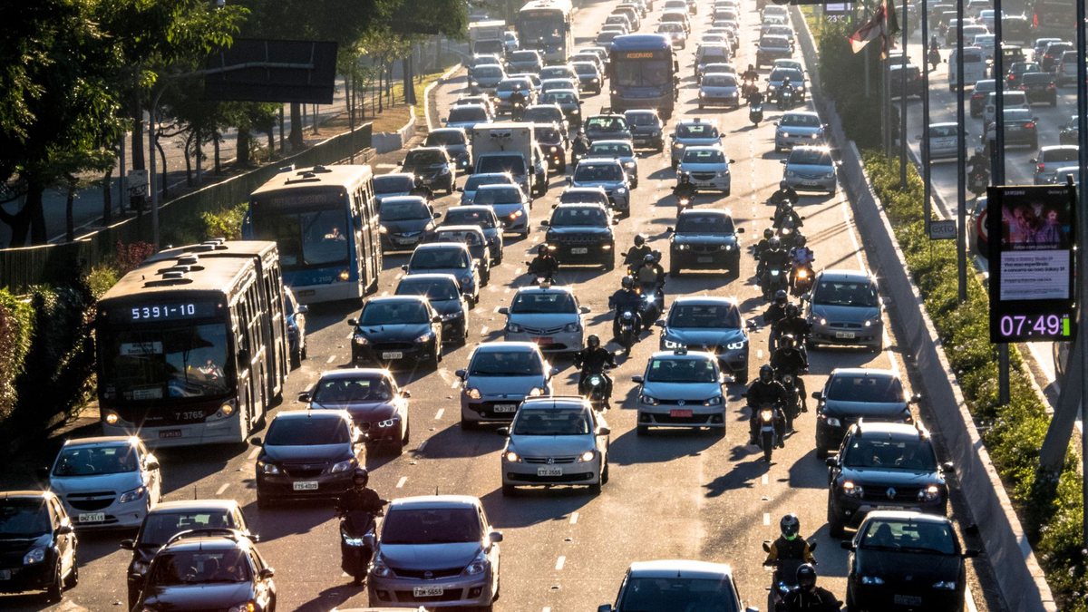 Cerca de 2,5 milhões de automóveis devem sair de São Paulo por conta do Carnaval - Paulo Pinto/Agência Brasil
