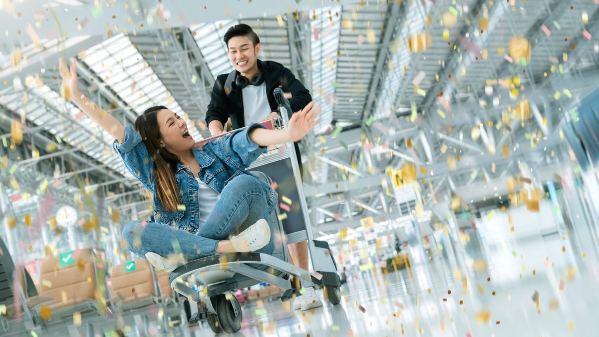 Em caso de overbooking, a empresa é obrigada a acomodar o passageiro em outro voo e arcar com todas as despesas - Adobe Stock