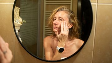Estudos indicam que até 30% do colágeno pode ser perdido nos primeiros cinco anos após o início da menopausa - AdobeStock