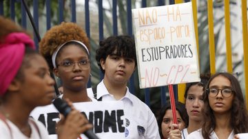 Estudantes do Colégio Pedro II no RJ protestam contra assédio sexual após caso de estupro coletivo envolvendo alunos - Fernando Frazão/Agência Brasil