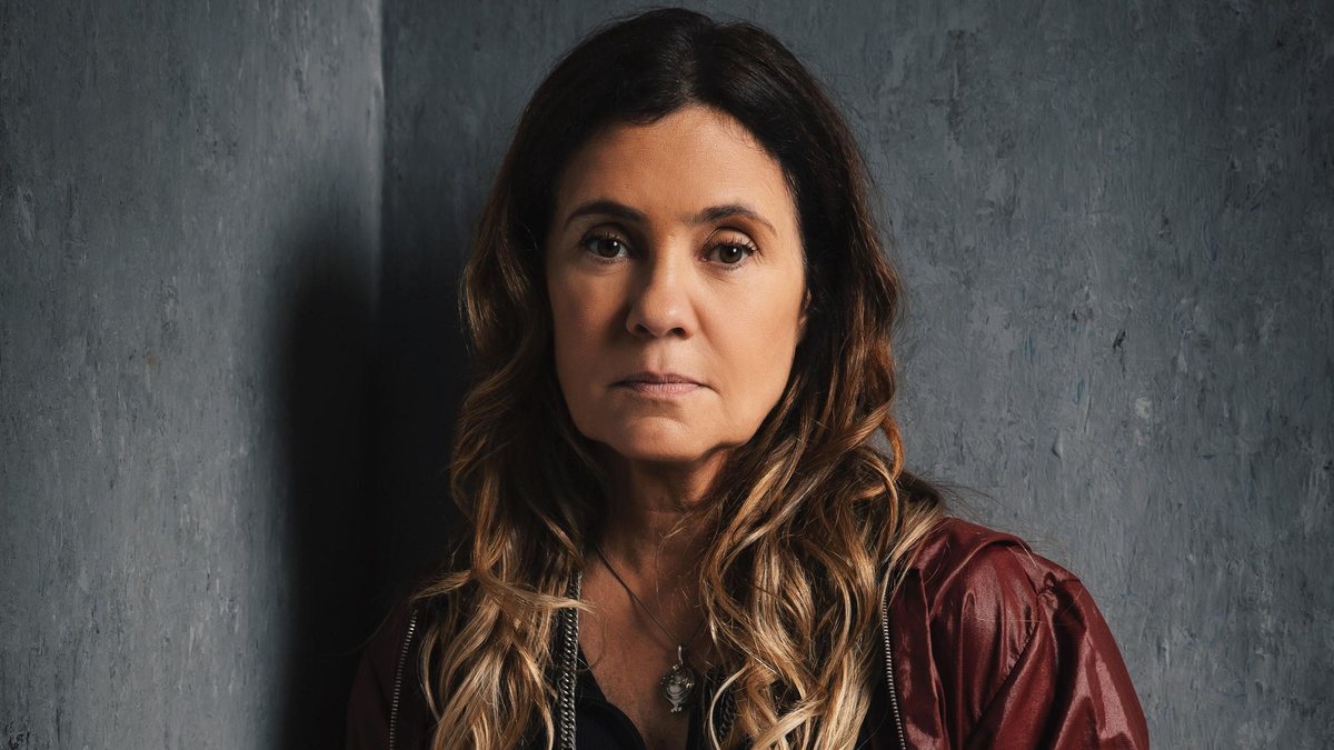 Adriana Esteves como Cibele em 'Os Outros' - Manoella Mello/Globo