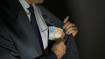 Corrupção é o principal problema do País para 58,7% dos brasileiros - Adobe Stock