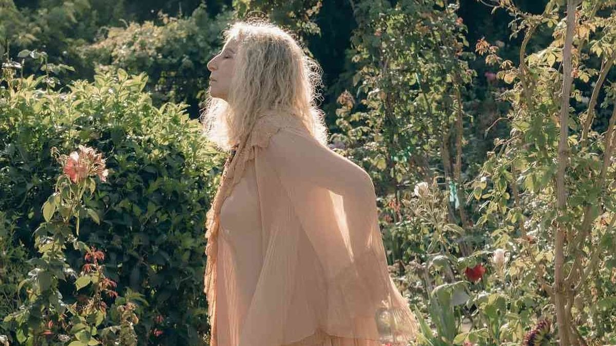 Barbra Streisand estreou nos palcos da Broadway na década de 1960 - Redes Sociais/Instagram via @barbrastreisand