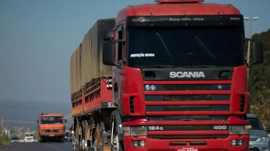 Texto prevê multas de até R$ 10 milhões por descumprimento - Marcelo Camargo/Agência Brasil