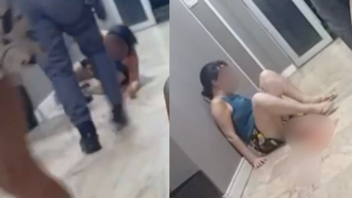 Mulher foi contida com violência; o chute ocorrer quando ela havia caído no chão - Reprodução/Vivendo na Baixada