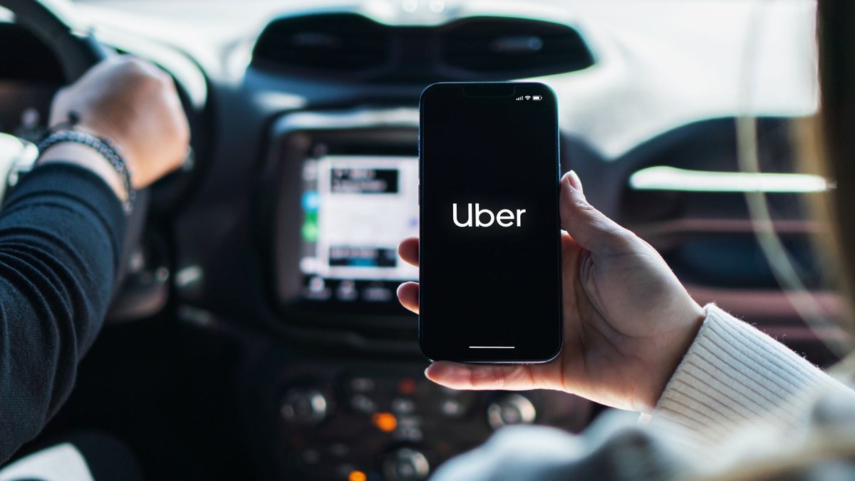 Nova regra obriga plataformas a detalhar a composição do preço final de corridas - Adobe Stock