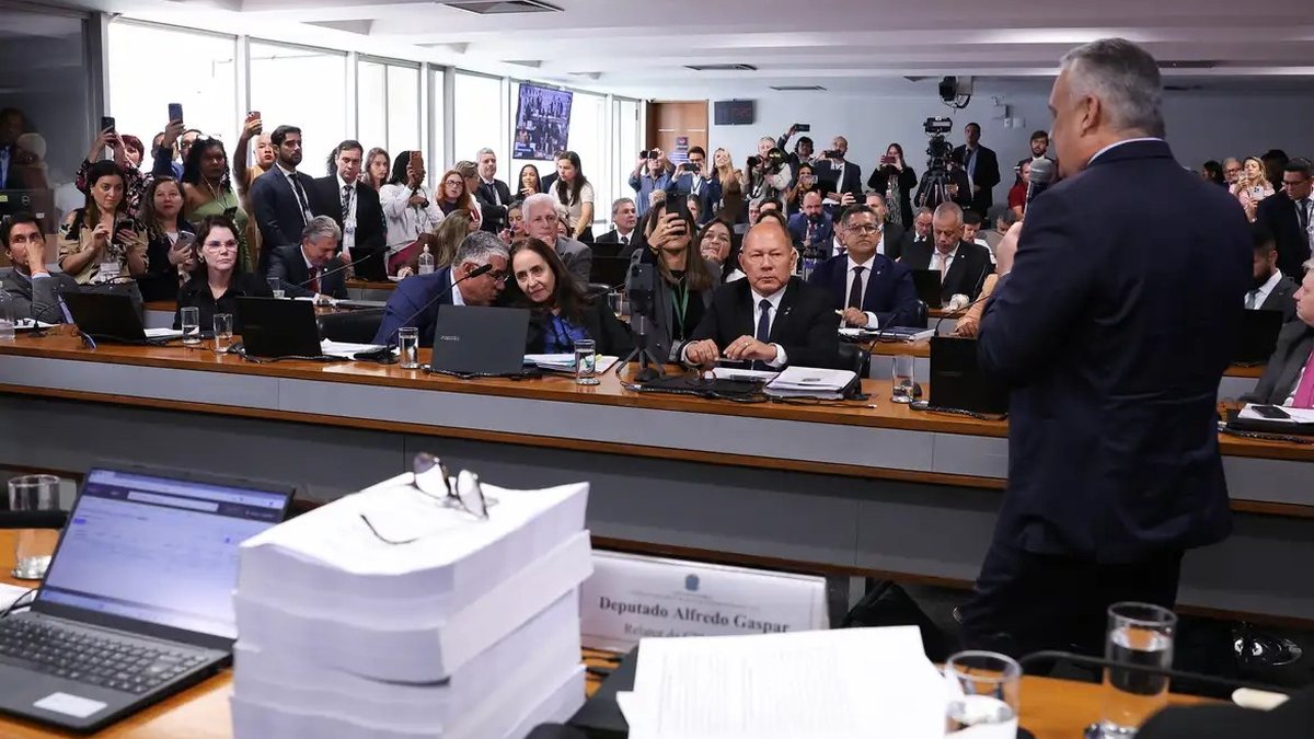 Relatório final da CPMI do INSS que foi recusado pedia o indiciamento de mais de 200  pessoas - © Lula Marques/ Agência Brasil