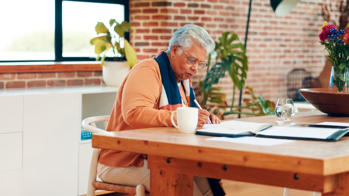 Saiba como reorganizar suas finanças com a portabilidade de consignado do Mercantil - Adobe Stock