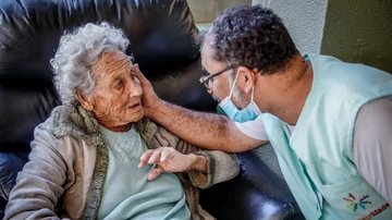 Comissão do Senado aprova a regulamentação da profissão de cuidador