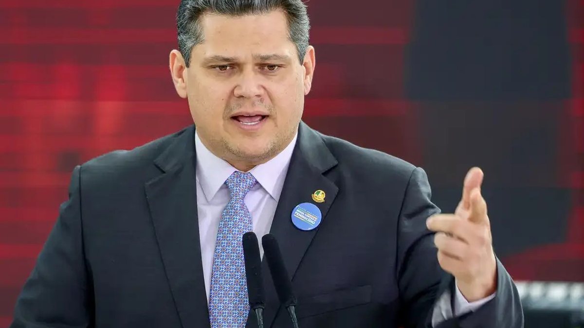 Decisões tomadas por CPIs devem ser respeitadas, se adotadas de forma regular, disse o senador - Fabio Rodrigues-Pozzebom/Agência Brasil