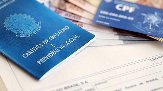 Número de empregados no setor privado com carteira assinada ficou em 39,4 milhões - Adobe Stock