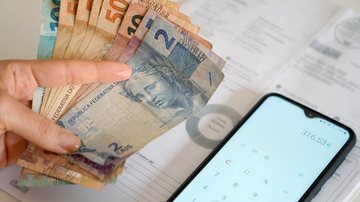 Banco Central informou que brasileiros sacaram R$ 403,29 milhões em valores esquecidos - Adobe Stock