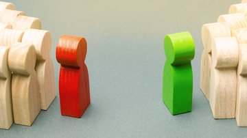 Ambos, contudo, têm os maiores índices de rejeição. O petista é rejeitado por 46% dos entrevistados, enquanto o candidato do PL tem 5% de rejeição - Adobe Stock