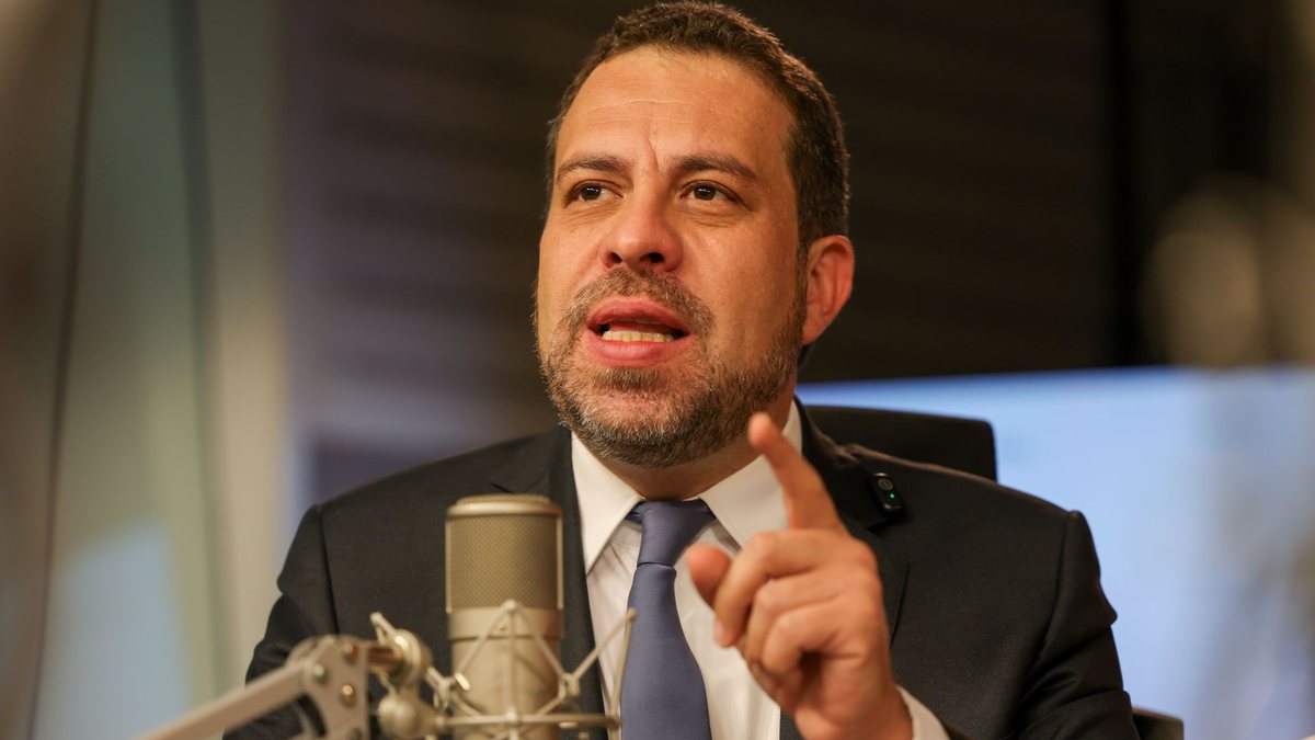 Boulos disse que “existe uma operação em curso contra o fim da 6x1” - Fabio Rodrigues-Pozzebom/Agência Brasil