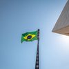 Lei retira a necessidade de a escola hastear a bandeira - Envato