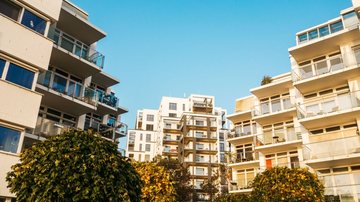 Nos últimos 12 meses, o preço dos imóveis aumentou quase 20% - Envato