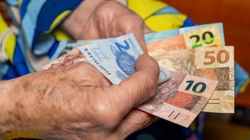 IR 2026: aposentados com mais de 65 anos têm isenção maior? Como funciona