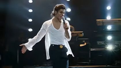 Longa reúne músicas desde a era Jackson Five até os hits solo - Reprodução/Youtube @UniversalPicturesBRA