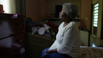 Menopausa chega mais cedo e afeta mais a vida de mulheres negras no Brasil