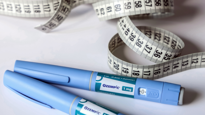 A produção e comercialização de novas versões de Ozempic esbarram em um rigoroso processo técnico e regulatório conduzido pela Anvisa - Adobe Stock