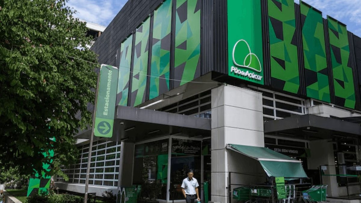 Lojas continuam da rede Pão de Açúcar e Extra continuam funcionando - Reprodução/Site gpabr.com