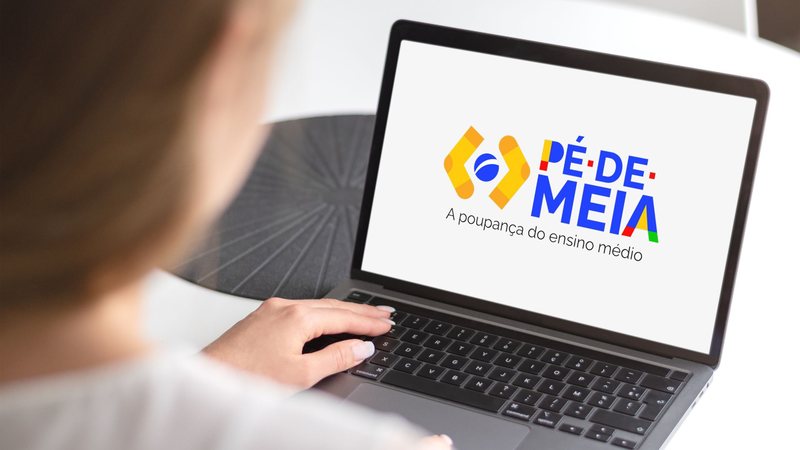 Pé-de-Meia concede incentivo financeiro para a permanência no Ensino Médio - Adobe Stock