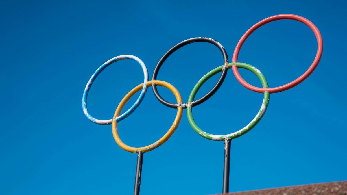 Para o COI, as atletas trans poderão competir em qualquer categoria masculina - Pexels