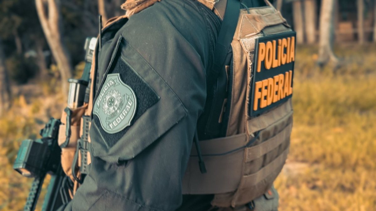 Ação mira PMs que atuariam em favor de milícias e do Comando Vermelho - Polícia Federal/Divulgação