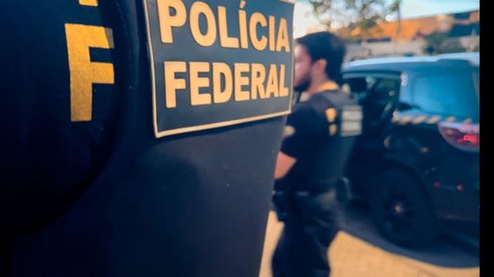A Operação Alerta Vermelho da PF realizou buscas em três endereços em São Francisco do Sul - Divulgação / PF