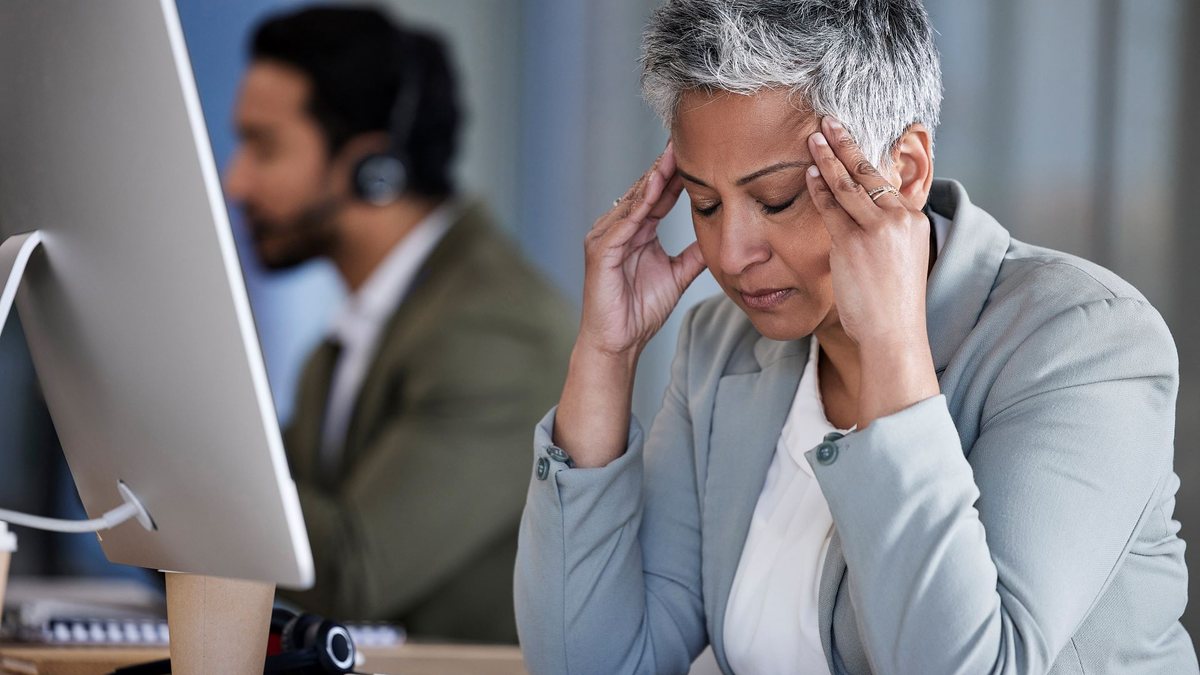 Pesquisa mostra que 34% das profissionais avaliam seu bem-estar mental como ruim e 40% relatam aumento do estresse - Envato