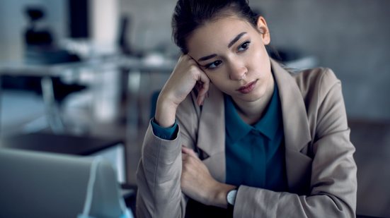 Segundo a pesquisa, 44% dizem que poderiam ser melhor aproveitados e 25% podem mudar de emprego - Envato