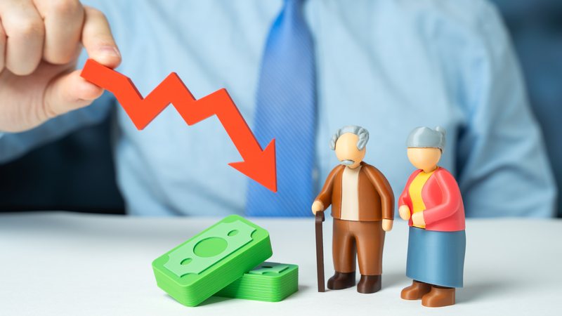 Envelhecimento da população exige rápida reformulação do sistema, segundo especialistas - Envato