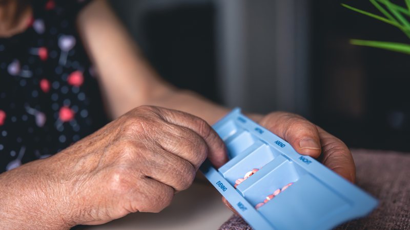 Prostitutas envelhecem trabalhando e enfrentam problemas com saúde mental e corpo - Freepik