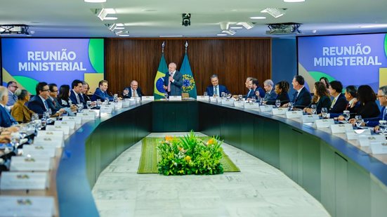 Reunião ministerial serviu como passagem de bastão dos ministros que deixarão o posto - Ricardo Stuckert / PR