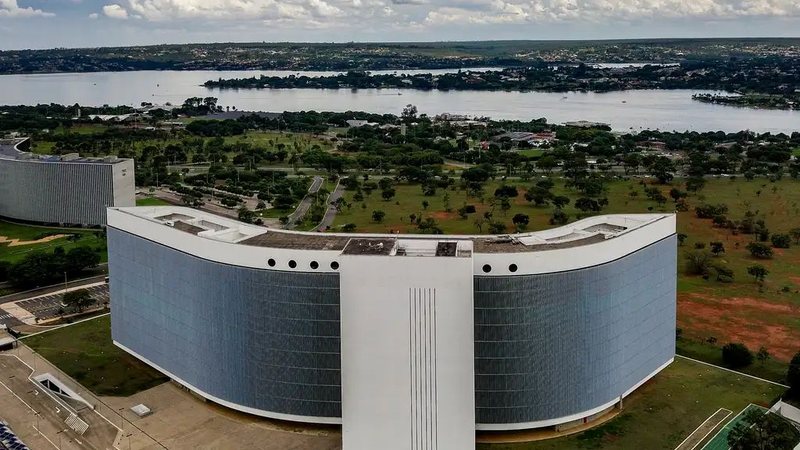 Estão previstos 85 postos no TSE, além de cargos e funções para 27 unidades federativas - Rafa Neddermeyer/Agência Brasil