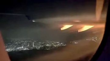 O problema nas turbinas assustou passageiros, mas não houve feridos; voo para Atlanta (EUA) foi cancelado - Reprodução / @aviacaogrujpd