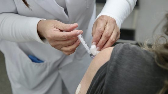 O registro foi de um homem de 42 anos, residente na Guatemala e com histórico de vacinação - Divulgação/Secretária de Saúde do Estado de São Paulo